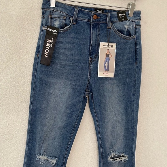 Simply Society Flare super high rise split hem jeans - Picture 2 of 12